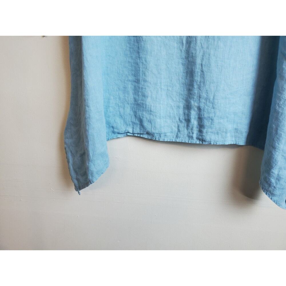 Light Blue Women's Linen Tunic with Crochet Sleeve Detail - Picture 2 of 13